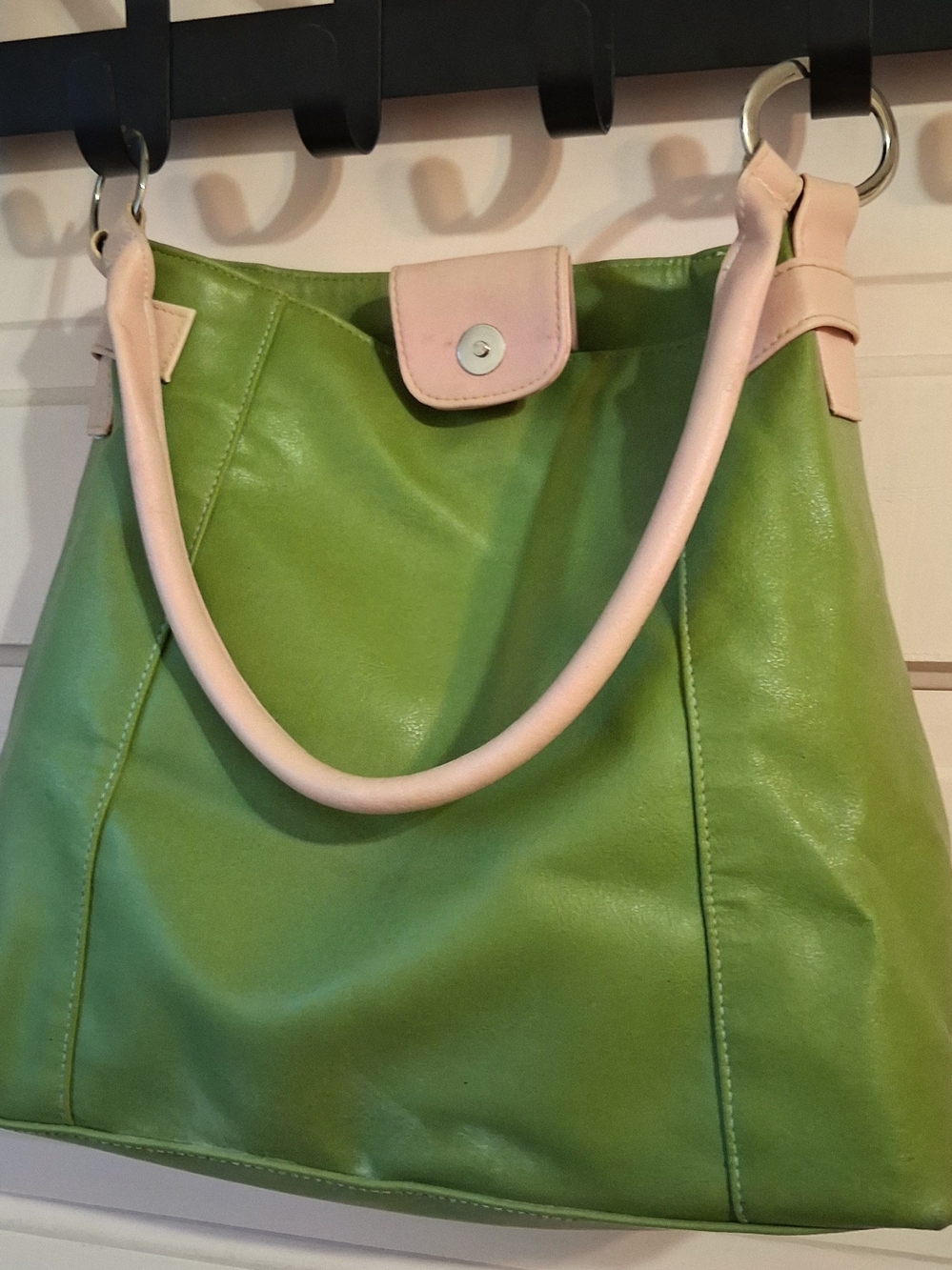 Estee Lauder Green and Light Pink Shoulder Bag